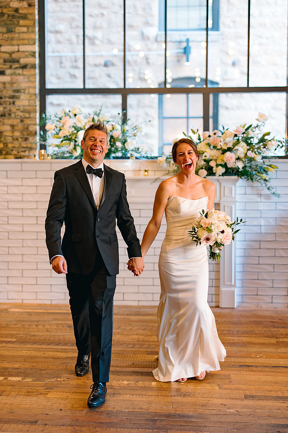 HewingHotelMPLSWeddingPhotographer-47