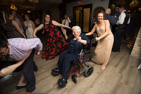 MinneapolisMN_WeddingPhotographer__111