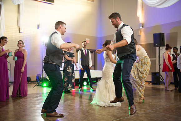 WaconiaMN_WeddingPhotographer_111