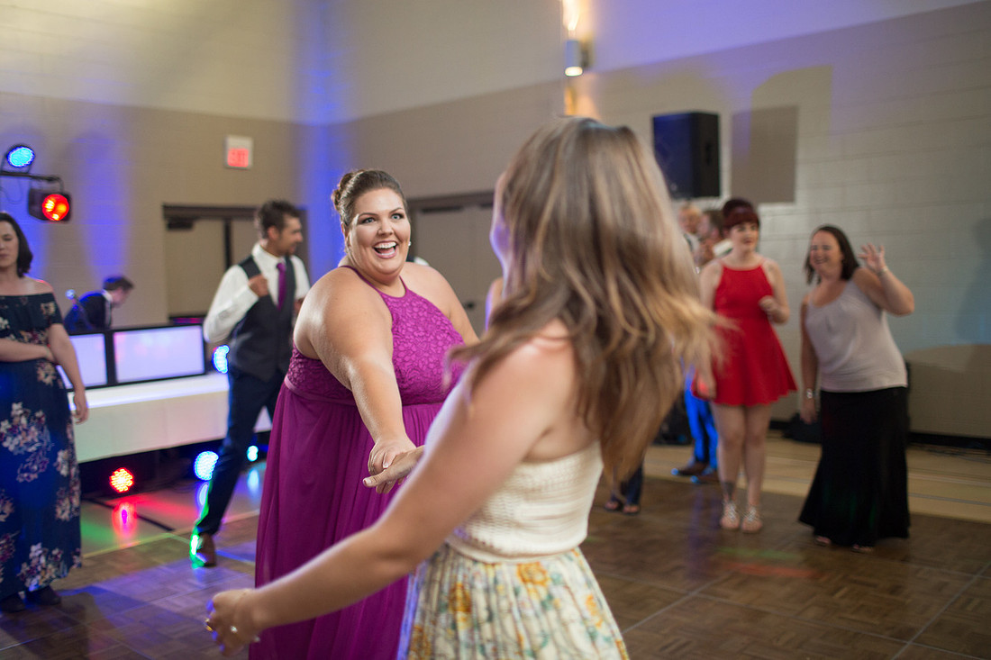 WaconiaMN_WeddingPhotographer_109