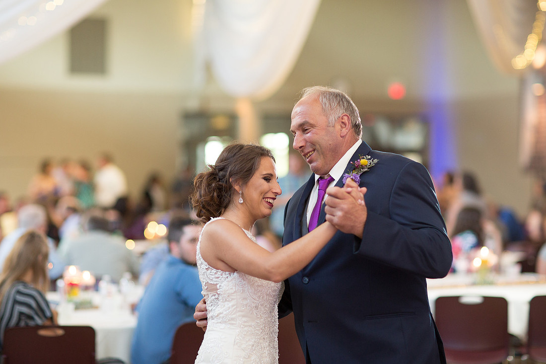 WaconiaMN_WeddingPhotographer_102