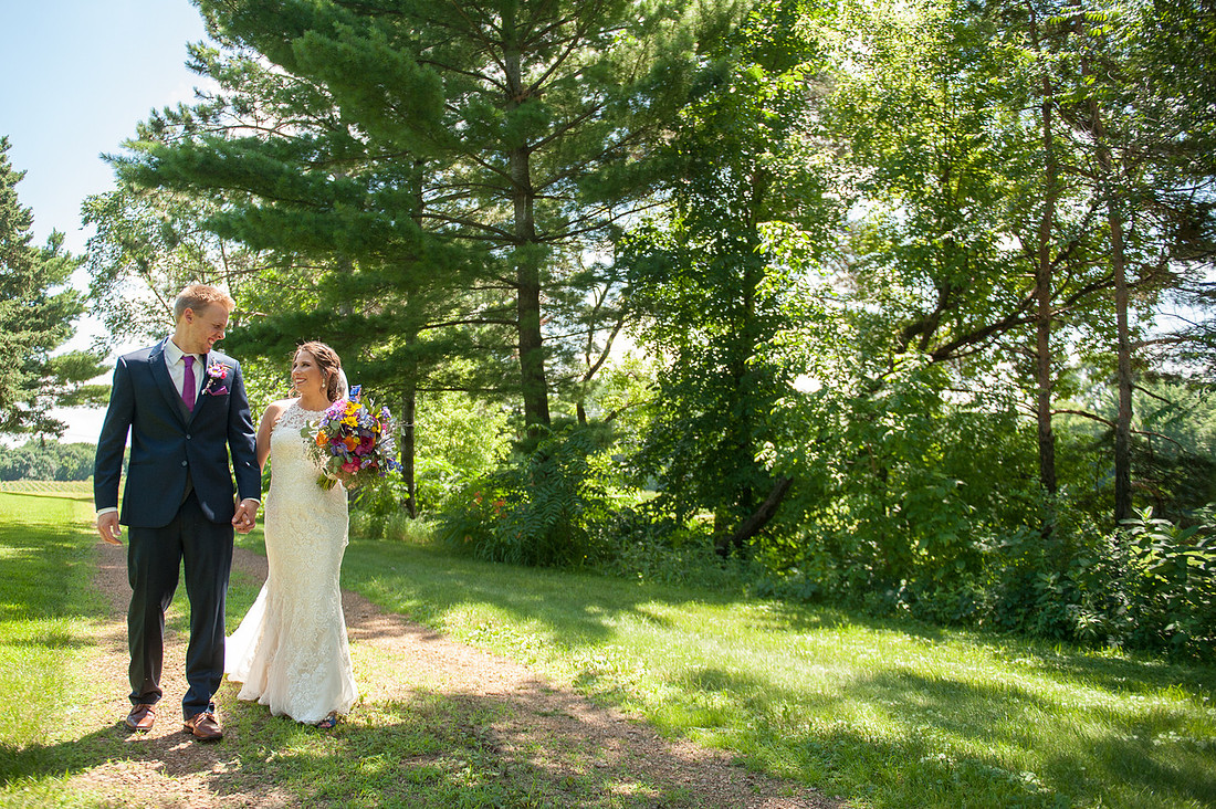 WaconiaMN_WeddingPhotographer_31
