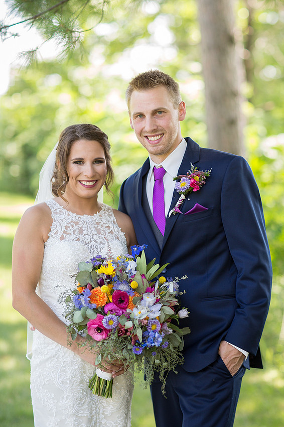 WaconiaMN_WeddingPhotographer_23