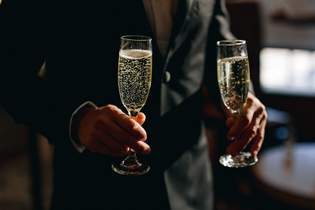 HewingHotelMPLSWeddingPhotographer-58