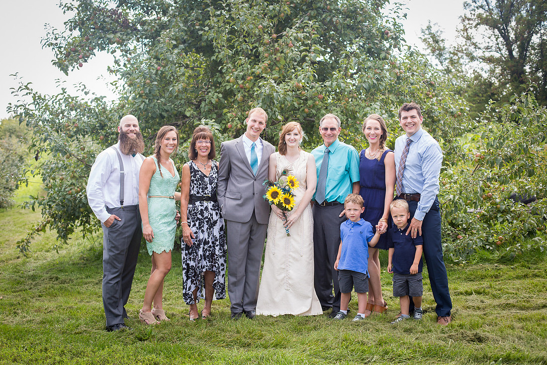 DeerLakeOrchard_WeddingPhotographer_49