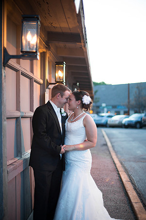 ChanhassenDinnerTheaterWeddingPhotographer_54