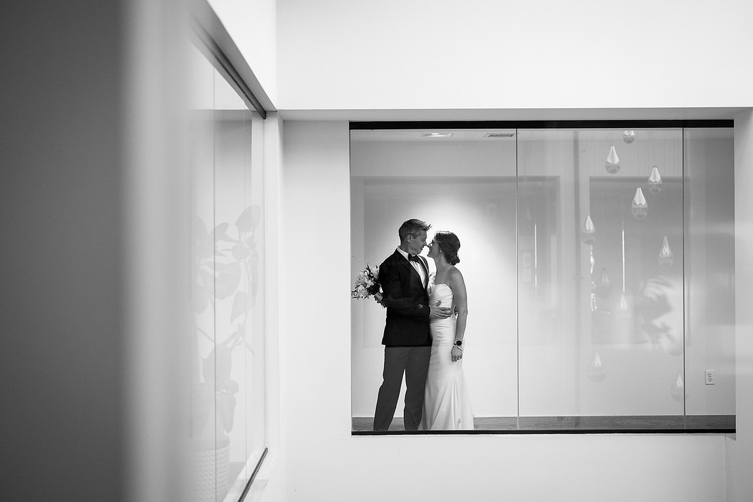 HewingHotelMPLSWeddingPhotographer-59
