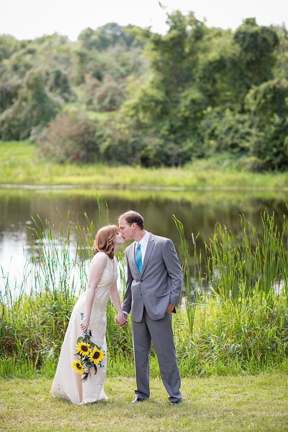 DeerLakeOrchard_WeddingPhotographer_35