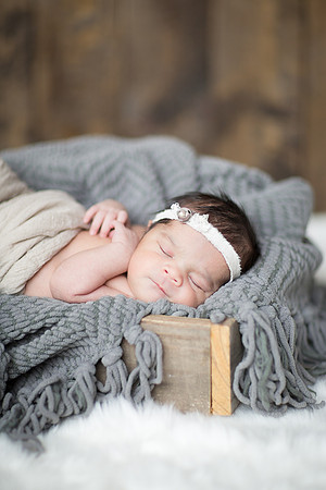 SWMetroMinneapolisNewbornPhotographer__17