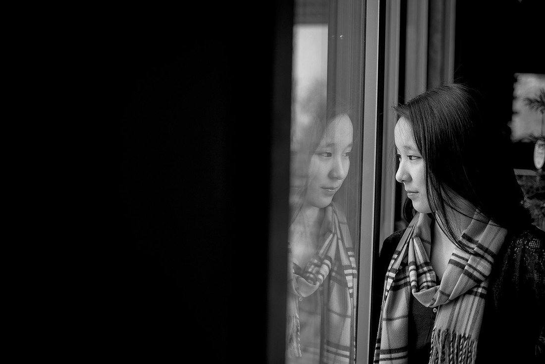 chaska mn senior portrait photographer