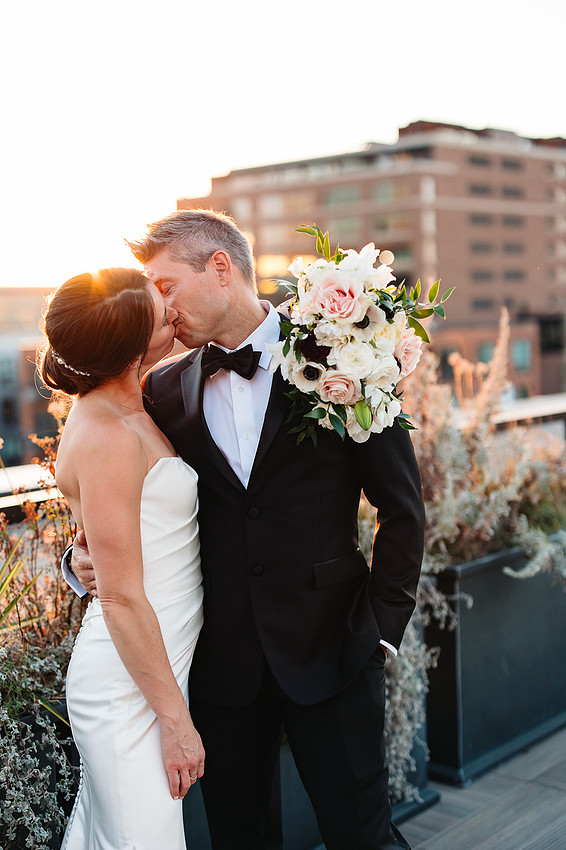 HewingHotelMPLSWeddingPhotographer-65