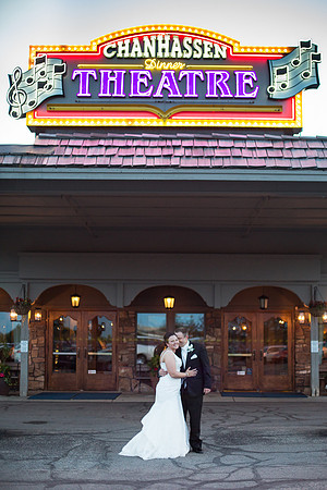 ChanhassenDinnerTheaterWeddingPhotographer_56