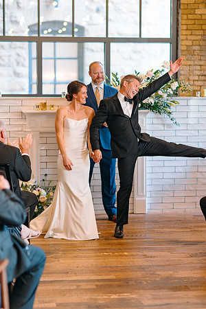 HewingHotelMPLSWeddingPhotographer-38