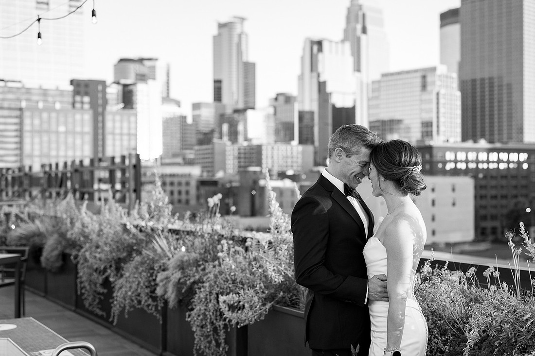 HewingHotelMPLSWeddingPhotographer-71