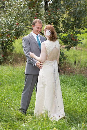 DeerLakeOrchard_WeddingPhotographer_26