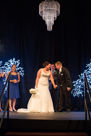 ChanhassenDinnerTheaterWeddingPhotographer_43
