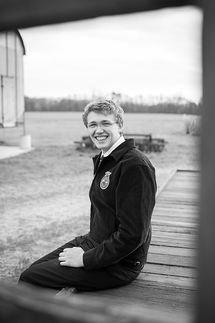 BellePlaineSeniorPhotographer_6