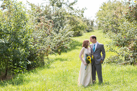 DeerLakeOrchard_WeddingPhotographer_27