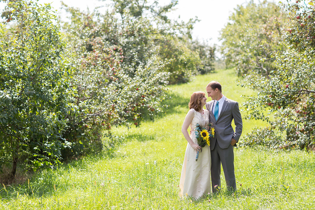 DeerLakeOrchard_WeddingPhotographer_27