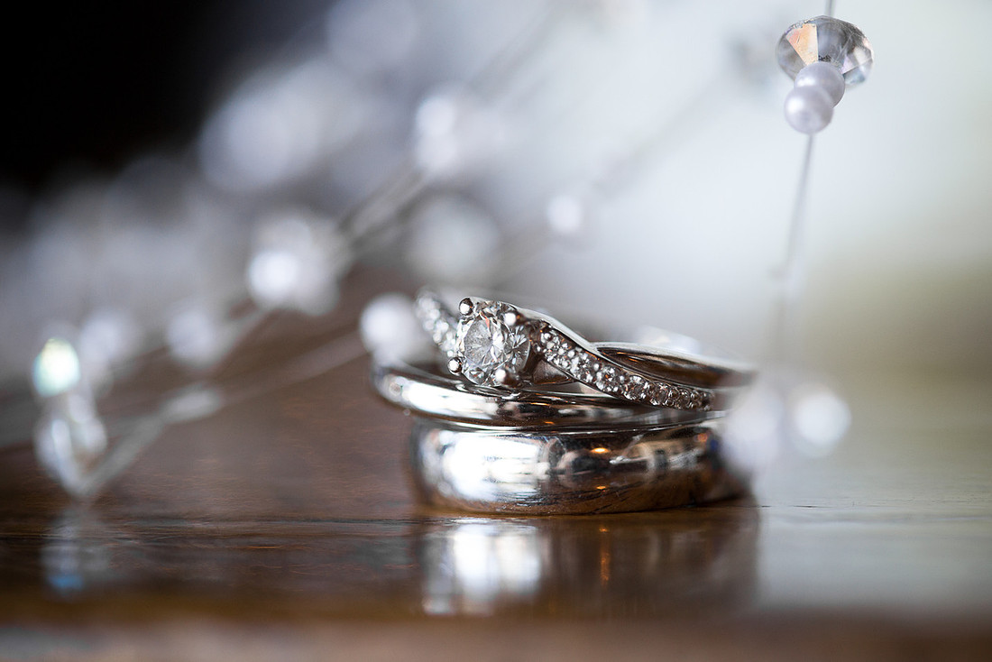 ChanhassenDinnerTheaterWeddingPhotographer_7